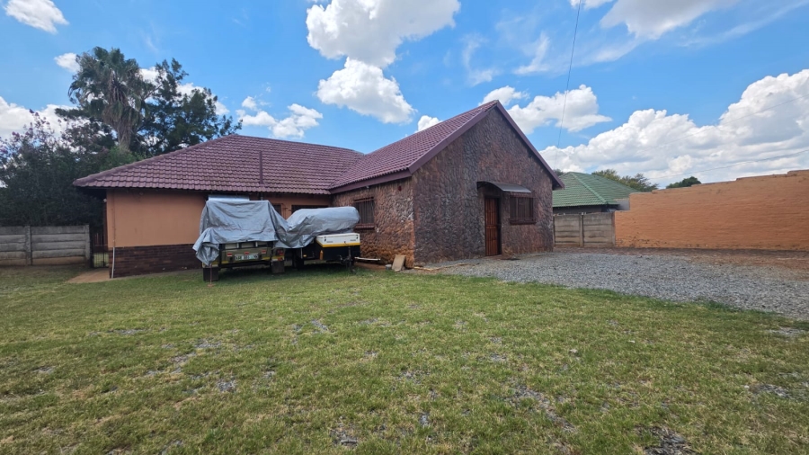 3 Bedroom Property for Sale in Stilfontein Ext 3 North West